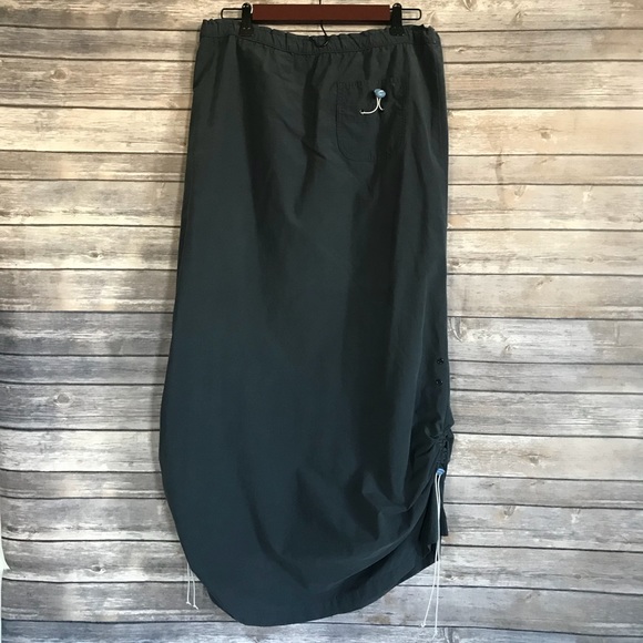 Express Skirt - Picture 4 of 6